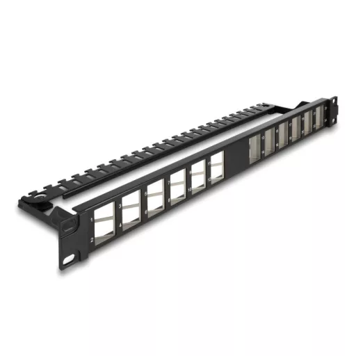 Delock 19  Keystone patch panel 24 porttal hajlított húzásmentesített fekete (67042)