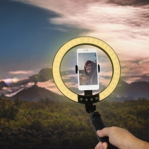 Logilink Okostelefon gyűrűs lámpa selfie stick állvánnyal, távzárral, átmérő 25 cm (AA0156)