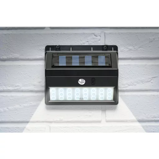 SOLAR Falilámpa 14x11,6x5cm 120gr alkonykapcsolós Grundig (SOL261287)