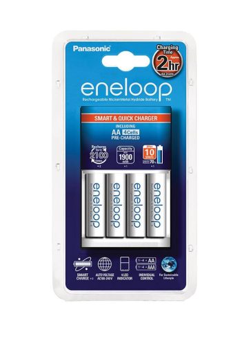  Panasonic Eneloop KKJ55MCC40E gyorstöltő +4xAA eneloop akku 